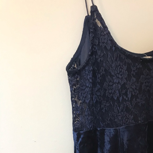 NWT Free People velvet dress - Picture 3 of 4